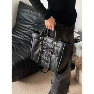 Chanel Women Pre-Loved Bag Very Good Condition